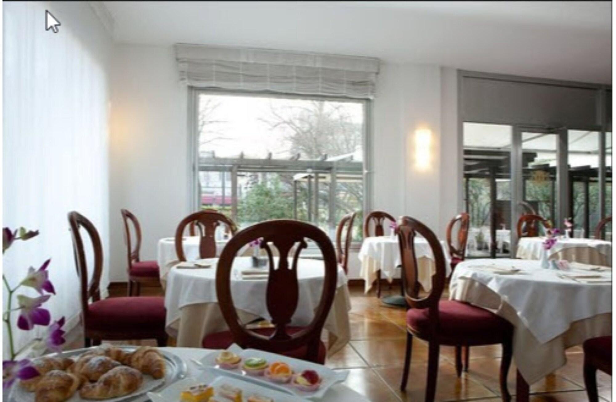 Best Western Park Hotel Continental Сан-Дона-ді-П'яве Екстер'єр фото