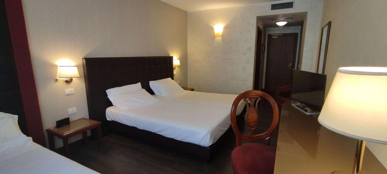 Best Western Park Hotel Continental Сан-Дона-ді-П'яве Екстер'єр фото
