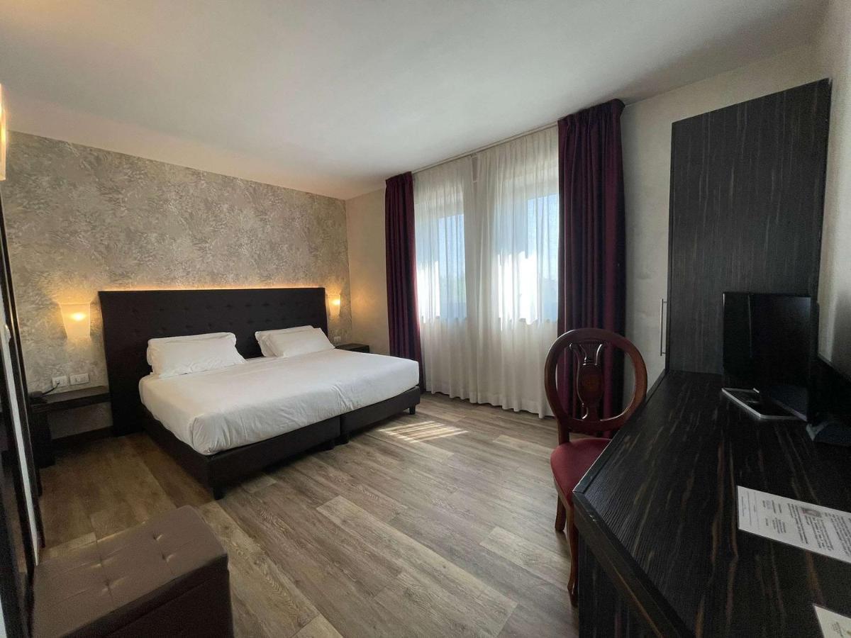 Best Western Park Hotel Continental Сан-Дона-ді-П'яве Екстер'єр фото