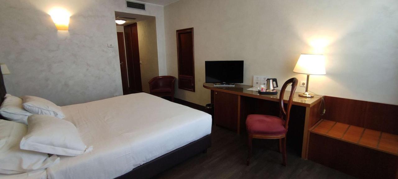Best Western Park Hotel Continental Сан-Дона-ді-П'яве Екстер'єр фото